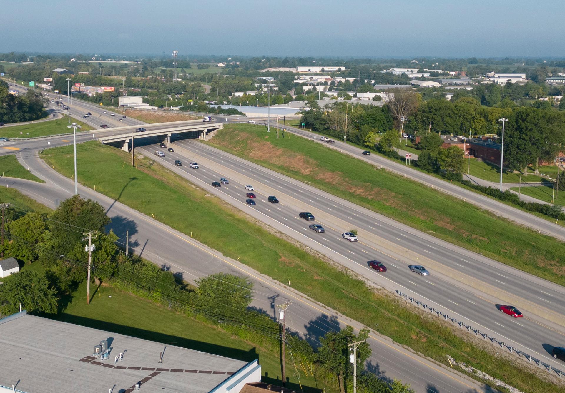 a picture of a busy new circle road