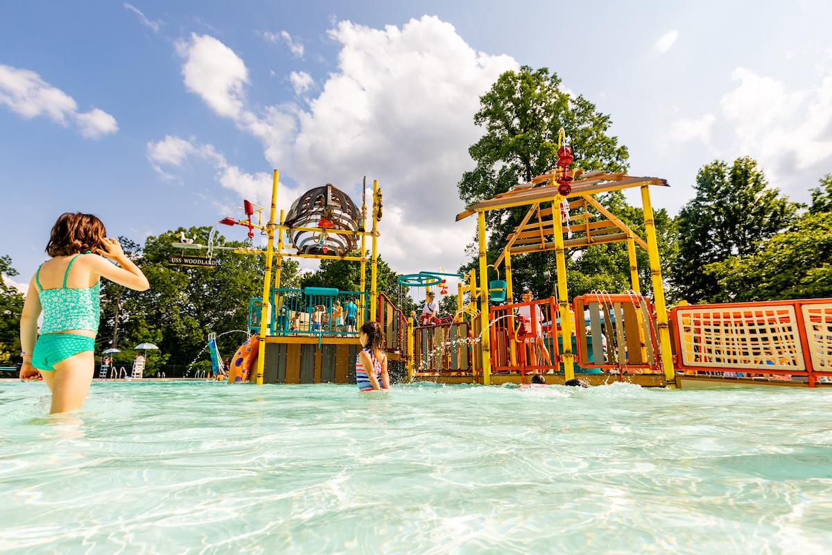Kids playing at Woodland Aquatic Center